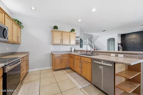 Kitchen - 3273 E Fairview St, Gilbert, AZ 85295 photo 4 of 5