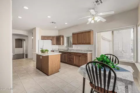 1650 S Crismon Rd #16, Mesa, AZ 85209