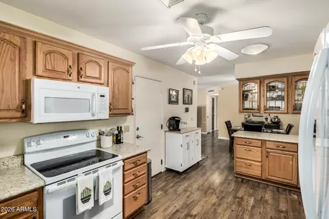 Kitchen - 1745 W 13th Ave, Apache Junction, AZ 85120 photo 2 of 3