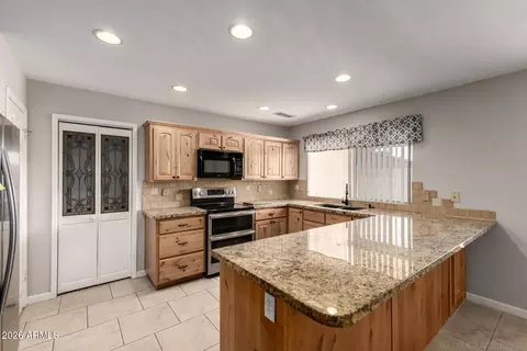 Kitchen - 15810 N 30th Dr, Phoenix, AZ 85053 photo 1 of 2