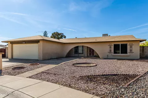 Exterior - 15810 N 30th Dr, Phoenix, AZ 85053 photo 3 of 12