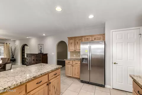 Kitchen - 15810 N 30th Dr, Phoenix, AZ 85053 photo 2 of 2