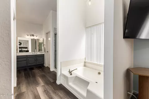 Bath - 617 E Saratoga St, Gilbert, AZ 85296 photo 1 of 3