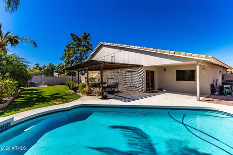 Exterior - 617 E Saratoga St, Gilbert, AZ 85296 photo 2 of 10