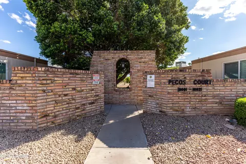 10921 W Coggins Dr, Sun City, AZ 85351