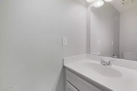 Bath - 170 E Guadalupe Rd #173, Gilbert, AZ 85234 photo 1 of 2