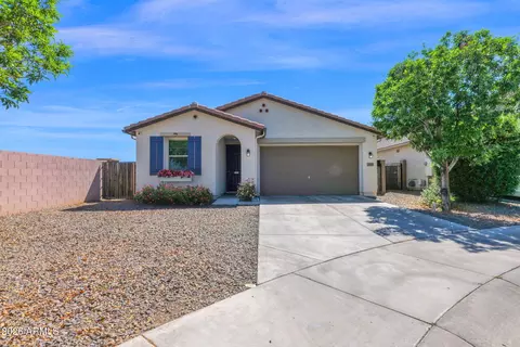 8503 W Peppertree Ln, Glendale, AZ 85305