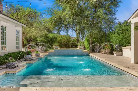 Exterior - 5407 E Calle Tuberia --, Phoenix, AZ 85018 photo 3 of 7