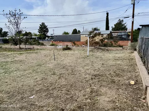 Exterior - 130 Cochise Dr, Bisbee, AZ 85603 photo 9 of 10