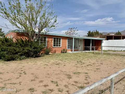 Exterior - 130 Cochise Dr, Bisbee, AZ 85603 photo 4 of 10