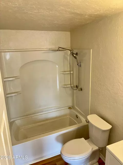 Bath - 130 Cochise Dr, Bisbee, AZ 85603 photo 3 of 3