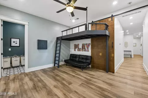 Entry Way - 716 W Maddock Rd, Phoenix, AZ 85086 photo 3 of 3