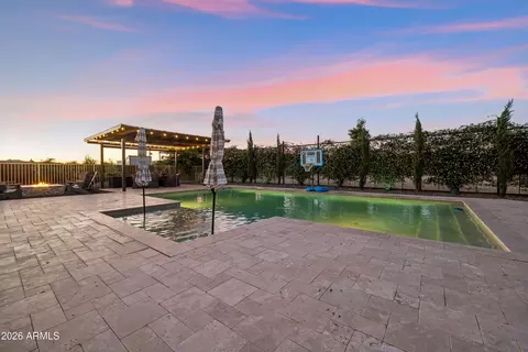 Exterior - 716 W Maddock Rd, Phoenix, AZ 85086 photo 15 of 16