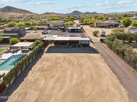 Exterior - 716 W Maddock Rd, Phoenix, AZ 85086 photo 13 of 16