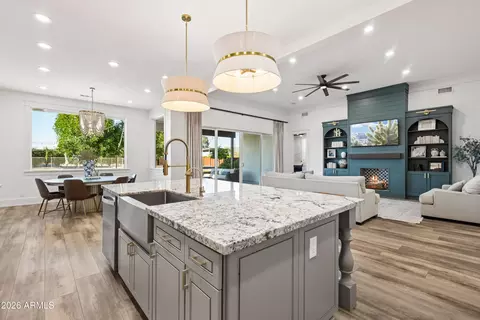 Kitchen - 716 W Maddock Rd, Phoenix, AZ 85086 photo 4 of 5