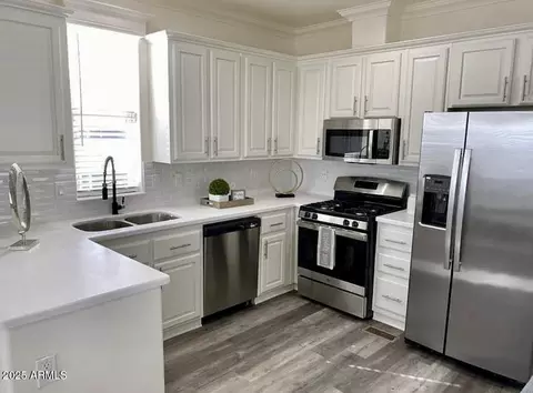 305 S Val Vista Dr #78, Mesa, AZ 85204