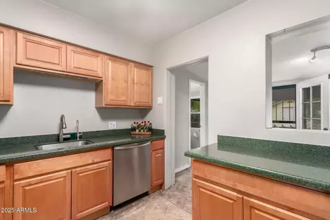 Kitchen - 1609 E Williams St, Tempe, AZ 85281 photo 2 of 3