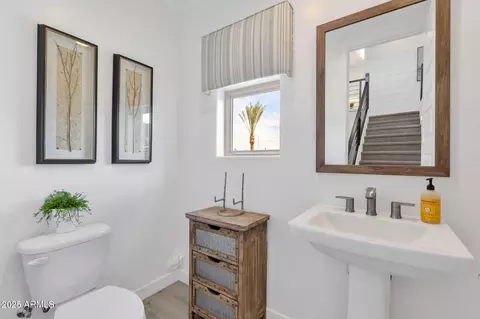 Entry Way - 3523 E Roland St, Mesa, AZ 85213 photo 4 of 6