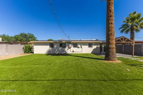 Exterior - 3319 E Monte Vista Rd, Phoenix, AZ 85008 photo 1 of 5