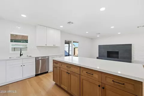 1514 E Verlea Dr, Tempe, AZ 85282