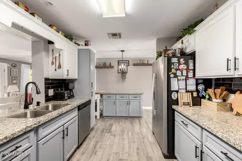 Kitchen - 5422 E Dodge St, Mesa, AZ 85205 photo 2 of 3