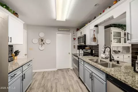 Kitchen - 5422 E Dodge St, Mesa, AZ 85205 photo 1 of 3