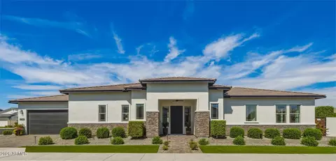 17306 W Wildwood St, Surprise, AZ 85388