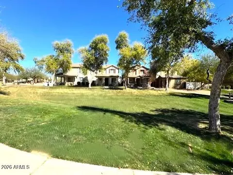Exterior - 3827 E Trigger Way, Gilbert, AZ 85297 photo 3 of 6