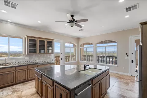 Kitchen - 619 E Briles Rd, Phoenix, AZ 85085 photo 2 of 9