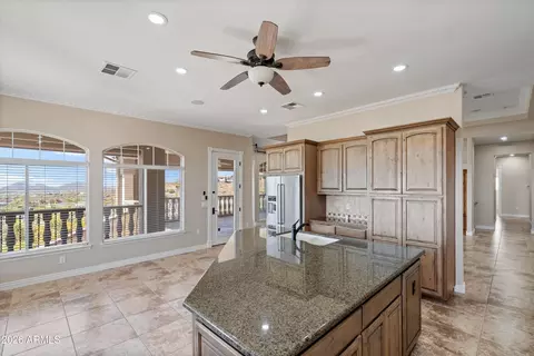 Kitchen - 619 E Briles Rd, Phoenix, AZ 85085 photo 3 of 9