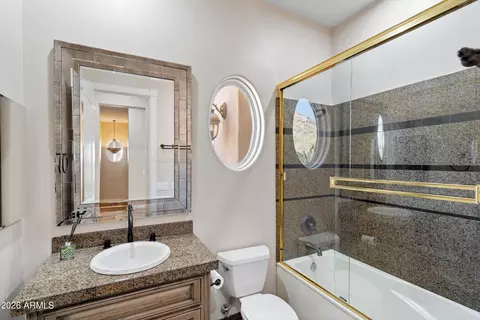 Bath - 619 E Briles Rd, Phoenix, AZ 85085 photo 4 of 8