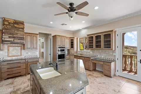 Kitchen - 619 E Briles Rd, Phoenix, AZ 85085 photo 3 of 7