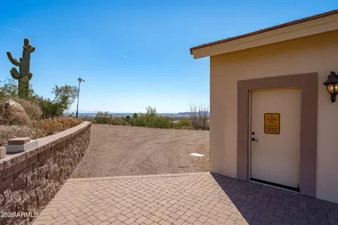 Exterior - 619 E Briles Rd, Phoenix, AZ 85085 photo 22 of 25