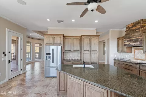 Kitchen - 619 E Briles Rd, Phoenix, AZ 85085 photo 5 of 7