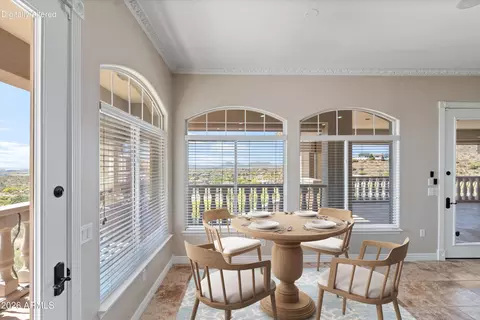 Dining - 619 E Briles Rd, Phoenix, AZ 85085 photo 1 of 1