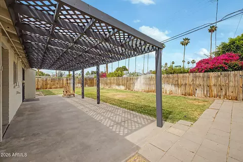 Exterior - 4237 N 34th Pl, Phoenix, AZ 85018 photo 4 of 7