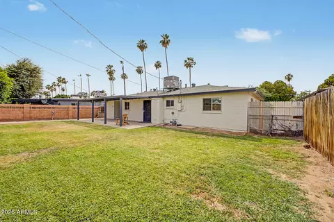Exterior - 4237 N 34th Pl, Phoenix, AZ 85018 photo 6 of 7