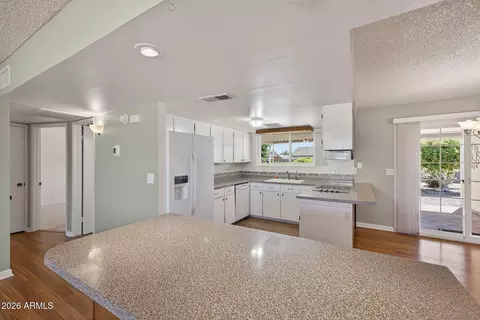 Kitchen - 1879 W 14th Ave, Apache Junction, AZ 85120 photo 1 of 7