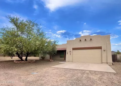5655 N Laura Ln, Rimrock, AZ 86335