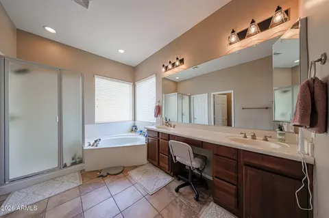 Bath - 10465 E Knowles Ave, Mesa, AZ 85209 photo 1 of 2