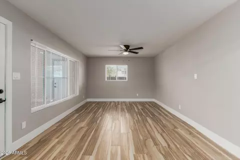 Living - 214 E Ruth Ave #109, Phoenix, AZ 85020 photo 1 of 3