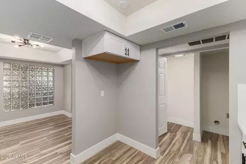 Entry Way - 214 E Ruth Ave #109, Phoenix, AZ 85020 photo 2 of 2
