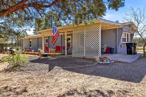 2800 Mogollon Dr, Overgaard, AZ 85933