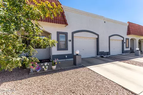 1951 N 64th St #19, Mesa, AZ 85205