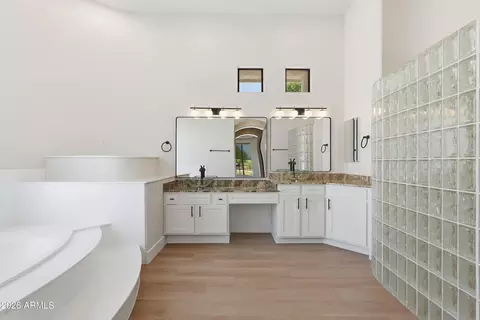 Bath - 3929 N Recker Rd, Mesa, AZ 85215 photo 2 of 4