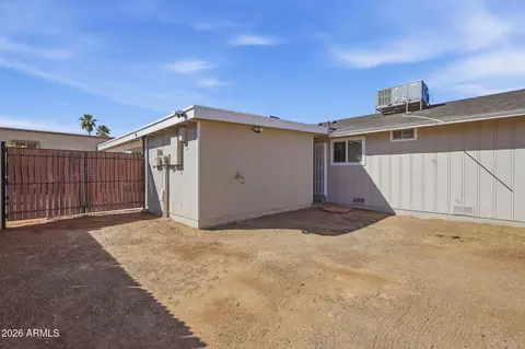 Exterior - 10429 N 11th Ave, Phoenix, AZ 85021 photo 2 of 8