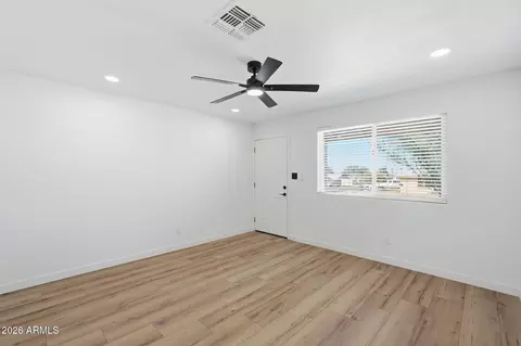 Living - 10429 N 11th Ave, Phoenix, AZ 85021 photo 2 of 2