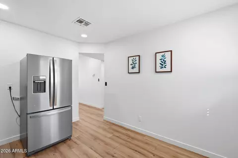 Entry Way - 10429 N 11th Ave, Phoenix, AZ 85021 photo 3 of 3