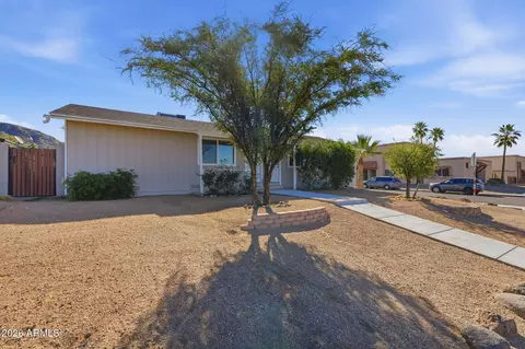 Exterior - 10429 N 11th Ave, Phoenix, AZ 85021 photo 8 of 8