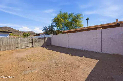 Exterior - 10429 N 11th Ave, Phoenix, AZ 85021 photo 7 of 8